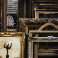 composition-antiques-market-objects